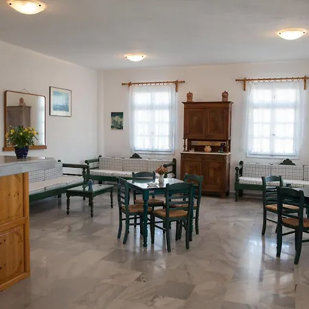 Aparthotel Arkas
