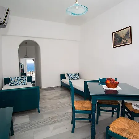 Arkas Hotel apartamentowy Logaras