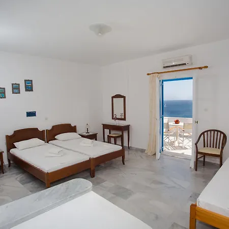 Arkas 4* لوغاراس